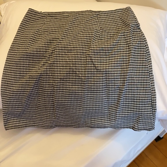 Urban Outfitters skirt - Picture 3 of 4